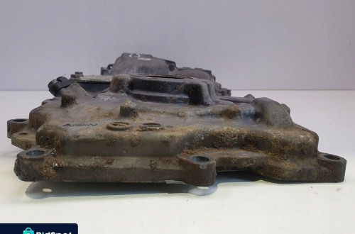 Lexus IS IS300h 2.5 OSŁONA ROZRZĄDU obudowa