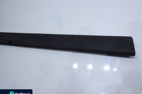 LISTWA DRZWI LEWY TYŁ DOLNA VOLVO V70 II
