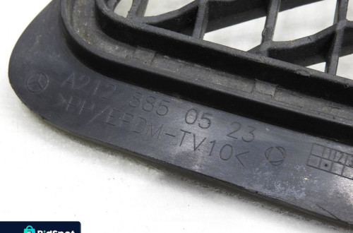 KRATKA ZDERZAKA PRZÓD MERCEDES W212 A2128850523