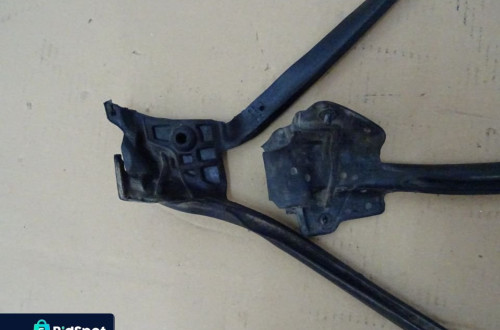 USZCZELKA DRZWI LEWY PRZÓD SUBARU FORESTER I NR76