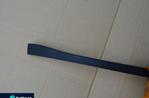 LISTWA SZYBY PRAWA PRZEDNIA OPEL CORSA C 3D HB NR51