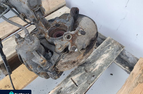 Toyota Avensis T25 PRZEDNI AMORTYZATOR prawy przód