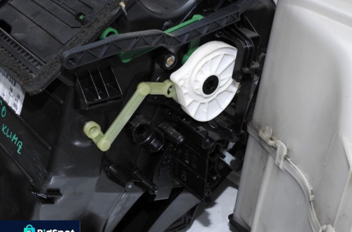 NAGRZEWNICA VOLVO S60
