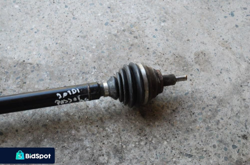 PÓŁOŚ PRAWA DŁUGA 1K0407272EN 2.0 TDI VW/SEAT/AUDI
