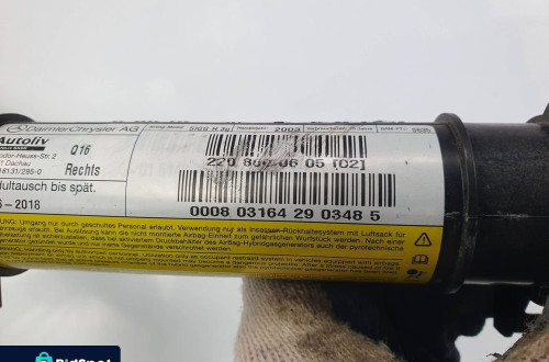 KURTYNA PRAWA MERCEDES W 220 LIFT 2208600605