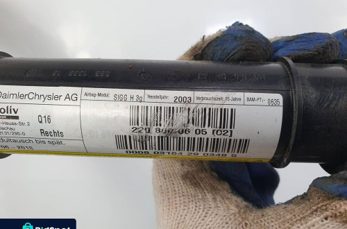 KURTYNA PRAWA MERCEDES W 220 LIFT 2208600605