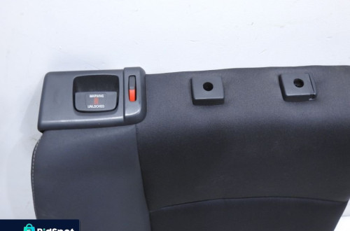 OPARCIE KANAPY PRAWY TYŁ VOLVO V50
