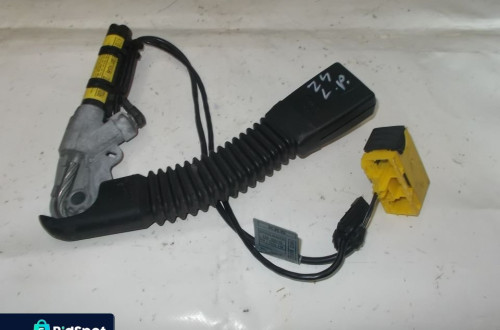 NAPINACZ PASA LEWY PRZOD Z4 E85 F-VAT