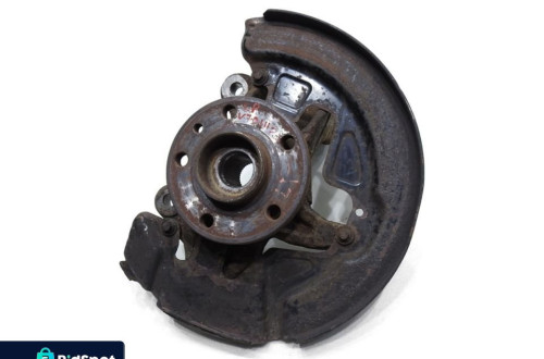 PIASTA ZWROTNICA LEWY PRZÓD VOLVO V70 III 2.5T