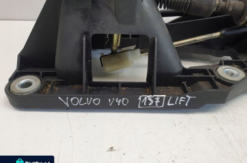 Volvo S40 V40 1.9 D LEWAREK ZMIANY BIEGÓW Linki