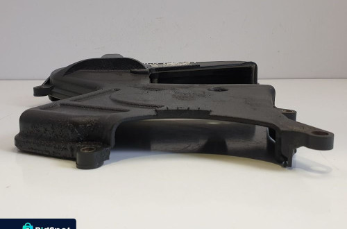 Ford Focus MK1 1.6 16V OBUDOWA ROZRZĄDU osłona