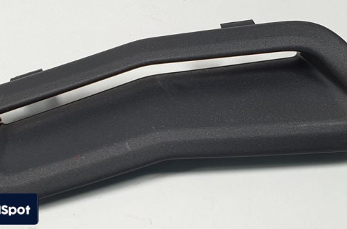 PROWADNICA PASA PRAWY PRZÓD VOLVO C30