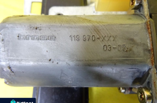 PODNOŚNIK SZYB PRAWY TYŁ VOLVO S60 SEDAN MECHANIZM ELEKTRYCZNY NR34