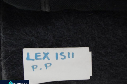 FOTEL PRAWY PRZÓD LEXUS IS 220