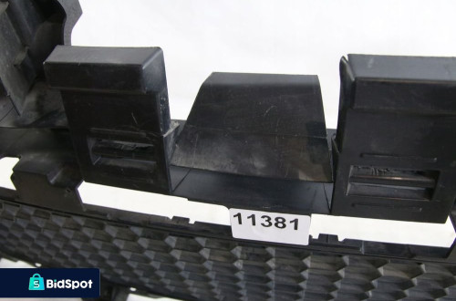 Kratka Atrapa dolna w Zderzak przod Dacia Logan 2 Sandero II 2012-2016