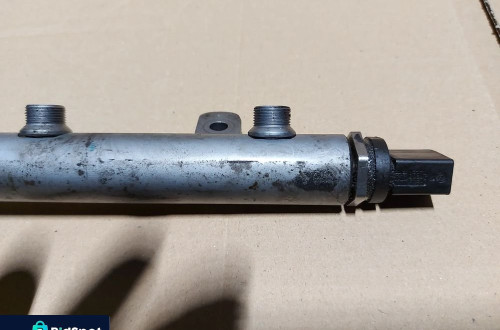 Listwa wtryskowa z czujnikami Mercedes W169 2.0d A6400702095