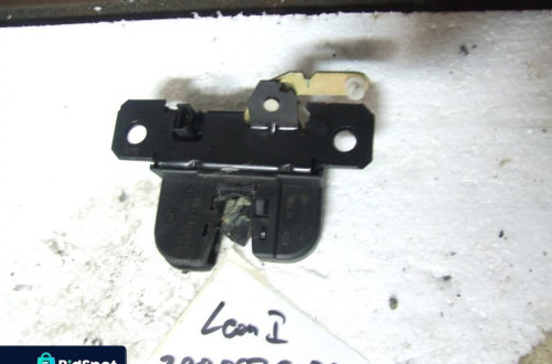 ZAMEK KLAPY TYLNEJ 3B9827505C VW PASSAT B5 AUDI SEAT SKODA 3B9827505E