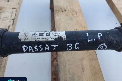 VW Passat B6 3.2 FSI PÓŁOŚ PÓŁOŚKA Lewy przód