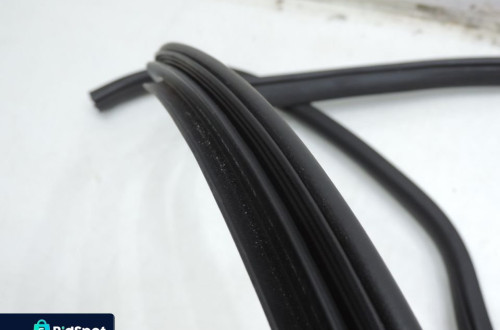 USZCZELKA DRZWI LEWA KIA RIO III 3D