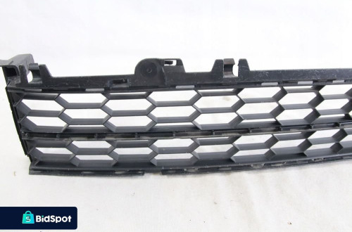 Kratka Atrapa dolna w Zderzak przod Skoda Superb III 3 3V 0 Lift 2019-2023