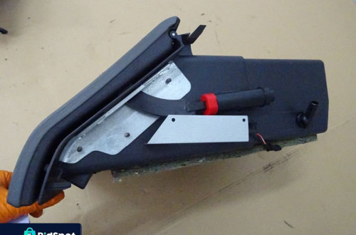 SCHOWEK PASAŻERA SAAB 9-5 97-05 NR301