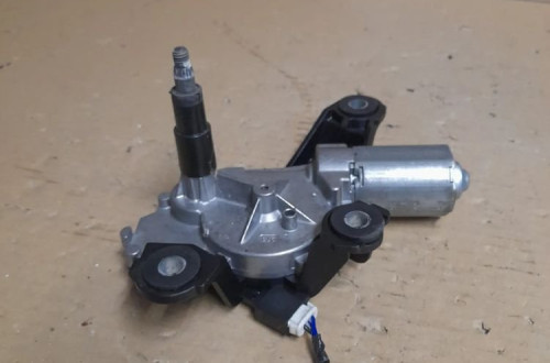 Nissan Qashqai J10 Lift Silniczek wycieraczek 0390201820