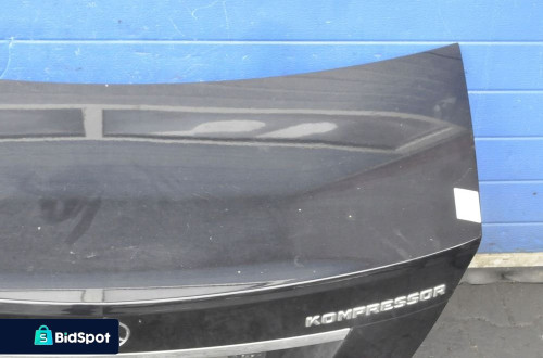 MERCEDES W204 KLAPA BAGAŻNIKA TYŁ TYLNA