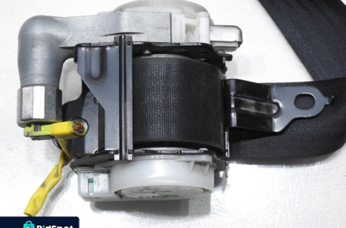 PAS BEZPIECZEŃSTWA NAPINACZ PRAWY PRZÓD MAZDA 5 II