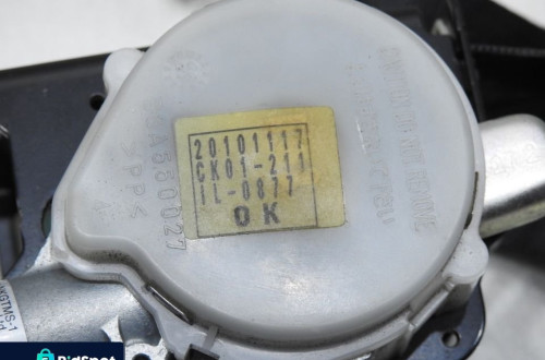 PAS BEZPIECZEŃSTWA NAPINACZ PRAWY PRZÓD MAZDA 5 II