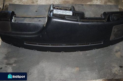 DESKA ROZDZIELCZA KOKPIT KONSOLA VW GOLF III GTI