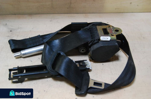 PAS BEZPIECZEŃSTWA PRAWY LEWY PRZÓD 895857706BK 895857705BK AUDI A3 8L