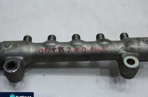 LISTWA WTRYSKOWA SUBARU OUTBACK IV 2.0 D