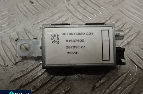 WZMACNIACZ ANTENOWY MODUŁ PEUGEOT 3008 II 2008 II 9678016880