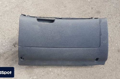 SKODA OCTAVIA II SCHOWEK PASAŻERA 1Z1857097L