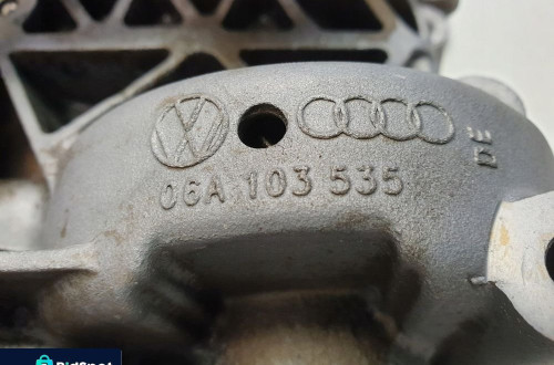 VW Golf V 2.0 FSI POMPA OLEJU olejowa 06A103535