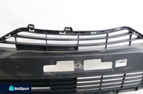 Kratka Atrapa dolna w Zderzak przod Toyota Aygo II 2 Lift 2018-2023