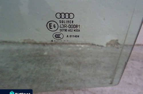 SZYBA BOCZNA DRZWI PRAWY TYŁ AUDI A6 C5 KOMBI NR697