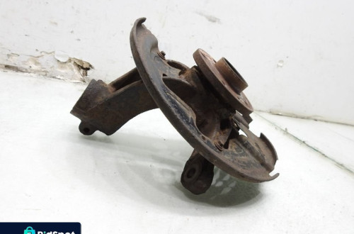 PIASTA ZWROTNICA PRAWY PRZÓD VOLVO V70 III 1.6 D