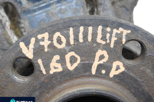 PIASTA ZWROTNICA PRAWY PRZÓD VOLVO V70 III 1.6 D