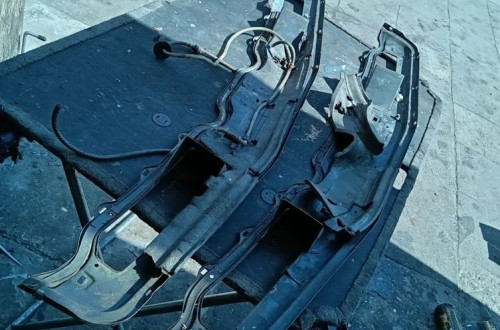 bmw e23 7 podszybie metalowe maski