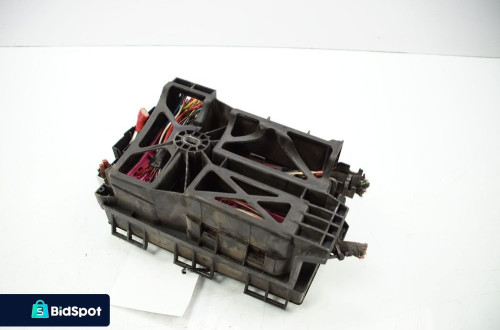 SKRZYNKA BEZPIECZNIKÓW OPEL ASTRA H III 13191126