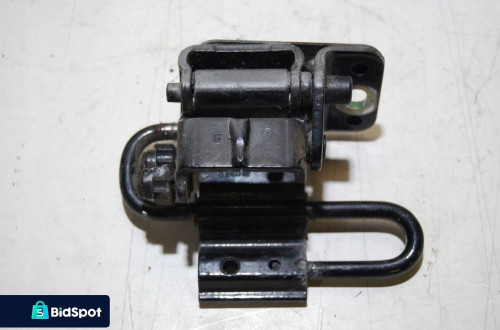 ZAWIAS DRZWI PRAWY TYŁ 8E0833112 AUDI A4 B6