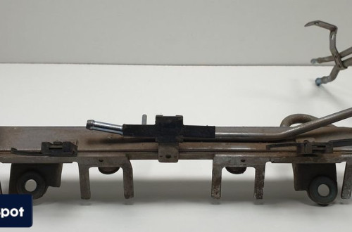 LISTWA WTRYSKOWA SUZUKI JIMNY III 1.3