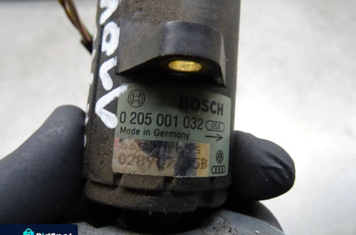 AUDI A4 B5 KOMBI 1.9 TDI POTENCJOMETR GAZU 0205001032