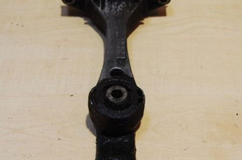 ŁAPA WSPORNIK PODUSZKA 1J0199851 VW GOLF IV AUDI A3 SEAT SKODA 1J0199851M