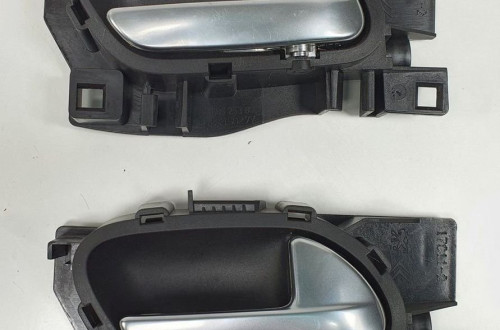 KLAMKA DRZWI PRAWE CITROEN C5 III X7 9660525380