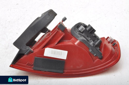 AUDI A4 B8 LAMPA LEWA TYLNA PRAWY TYŁ