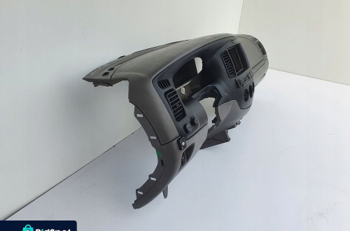 Mazda Tribute DESKA ROZDZIELCZA KONSOLA europa