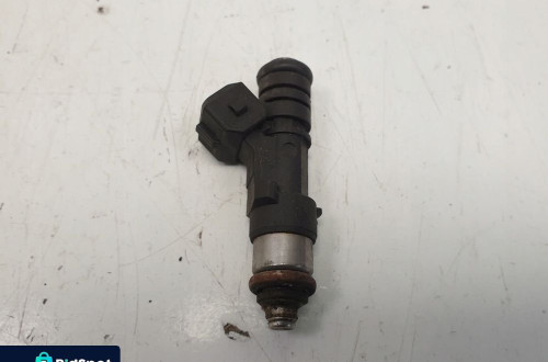 Opel Meriva B 1.4 T turbo WTRYSKIWACZ 028158207