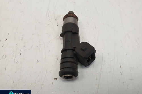 Opel Meriva B 1.4 T turbo WTRYSKIWACZ 028158207